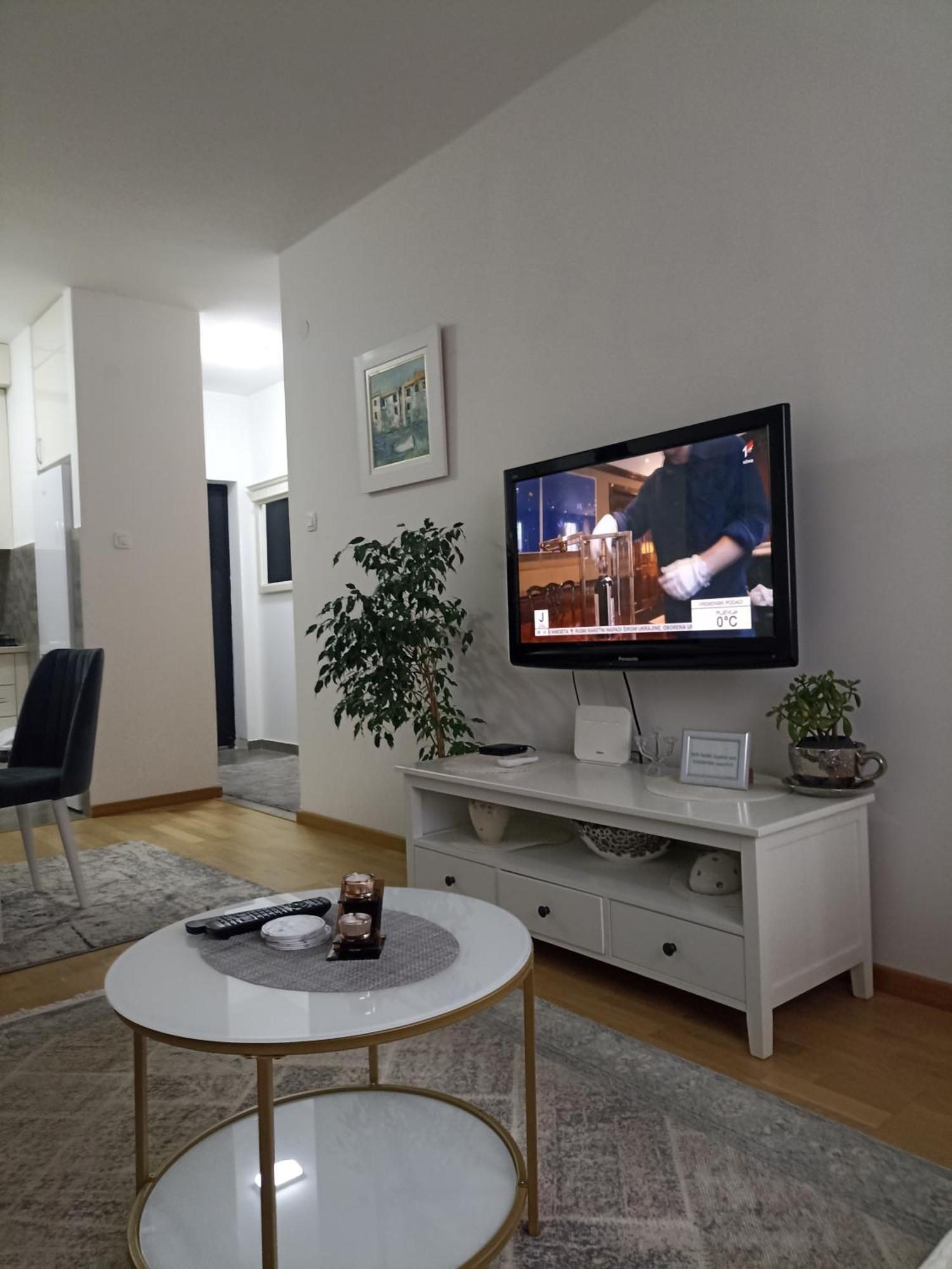 Lovely Apartment - Ljupki Stan Podgorica Zewnętrze zdjęcie