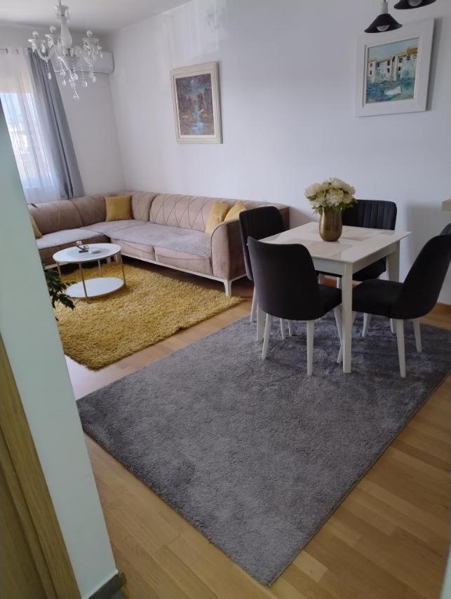 Lovely Apartment - Ljupki Stan Podgorica Zewnętrze zdjęcie